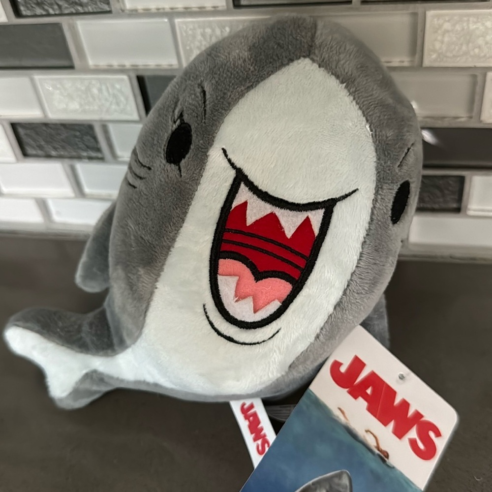 Universal Studios Jaws SHARK Plush Doll Figure / 8”/ Limited Edition / BRAND NEW